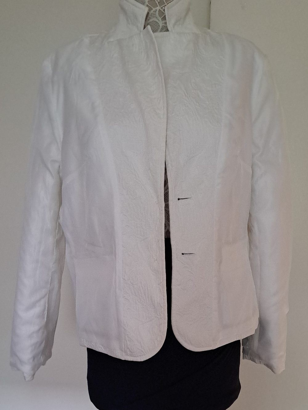Liz Claiborne Cream Textured Blazer Jacket - Picture 6 of 10